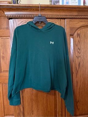 Under Armour Forest Green Cropped Hooded Sweatshirt